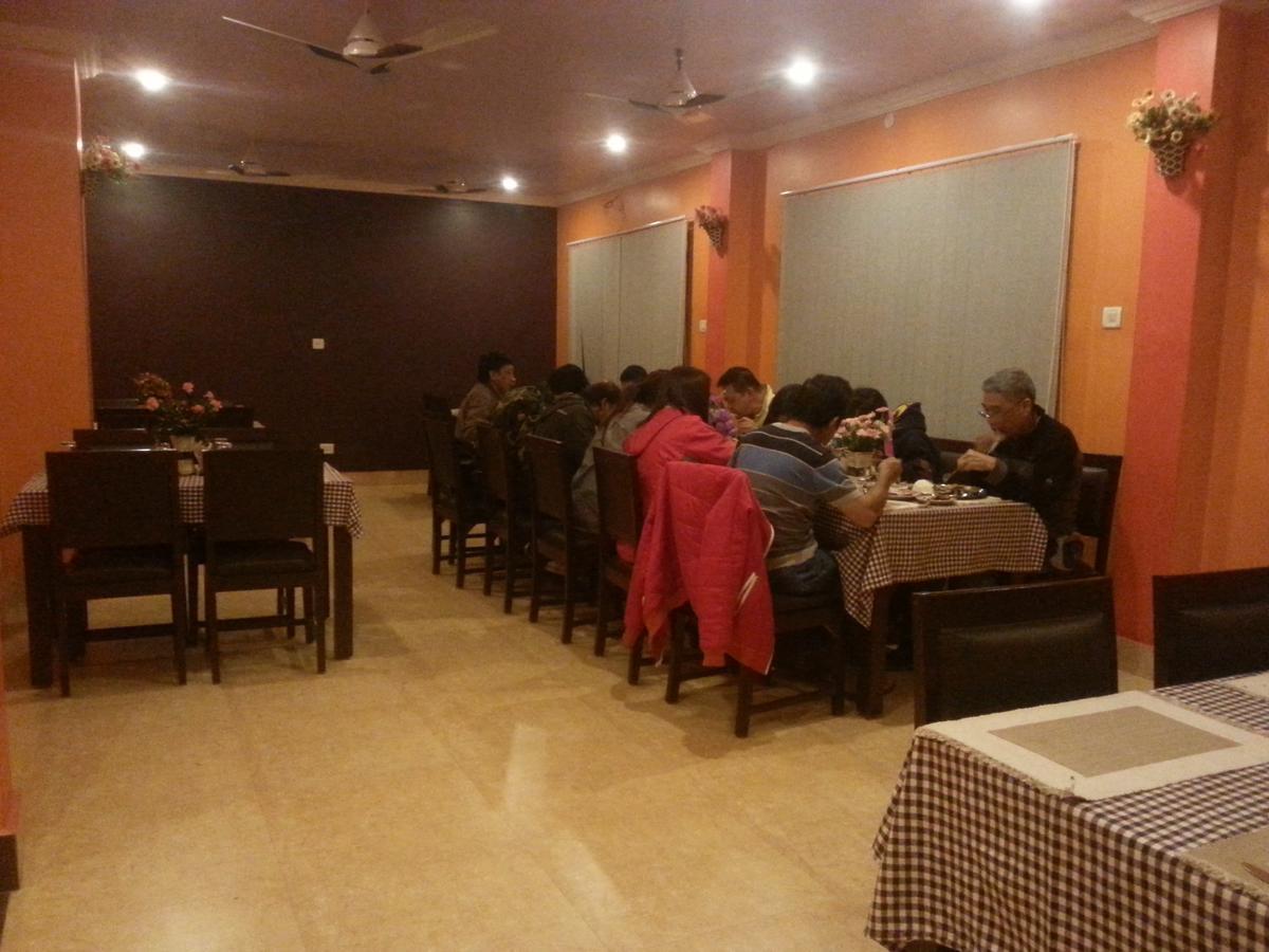 Hotel Stupa Lumbini Экстерьер фото