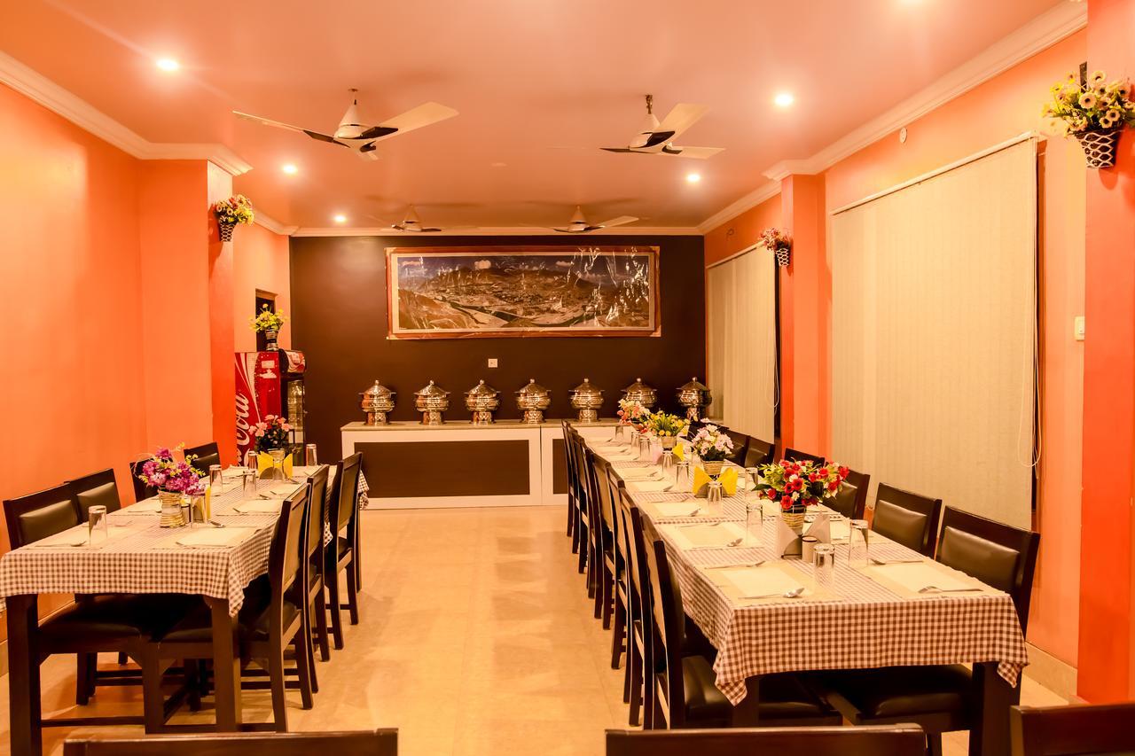 Hotel Stupa Lumbini Экстерьер фото